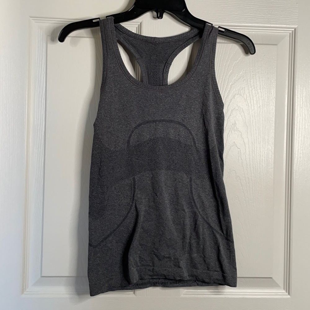 Lululemon tank top